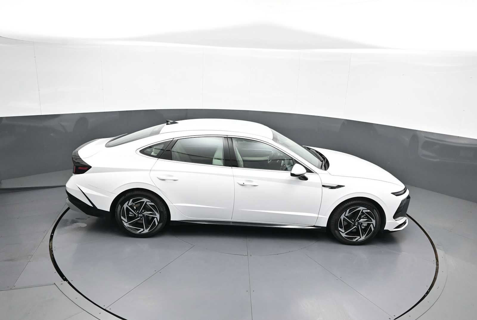 New 2026 Hyundai Sonata SEL FWD image 36