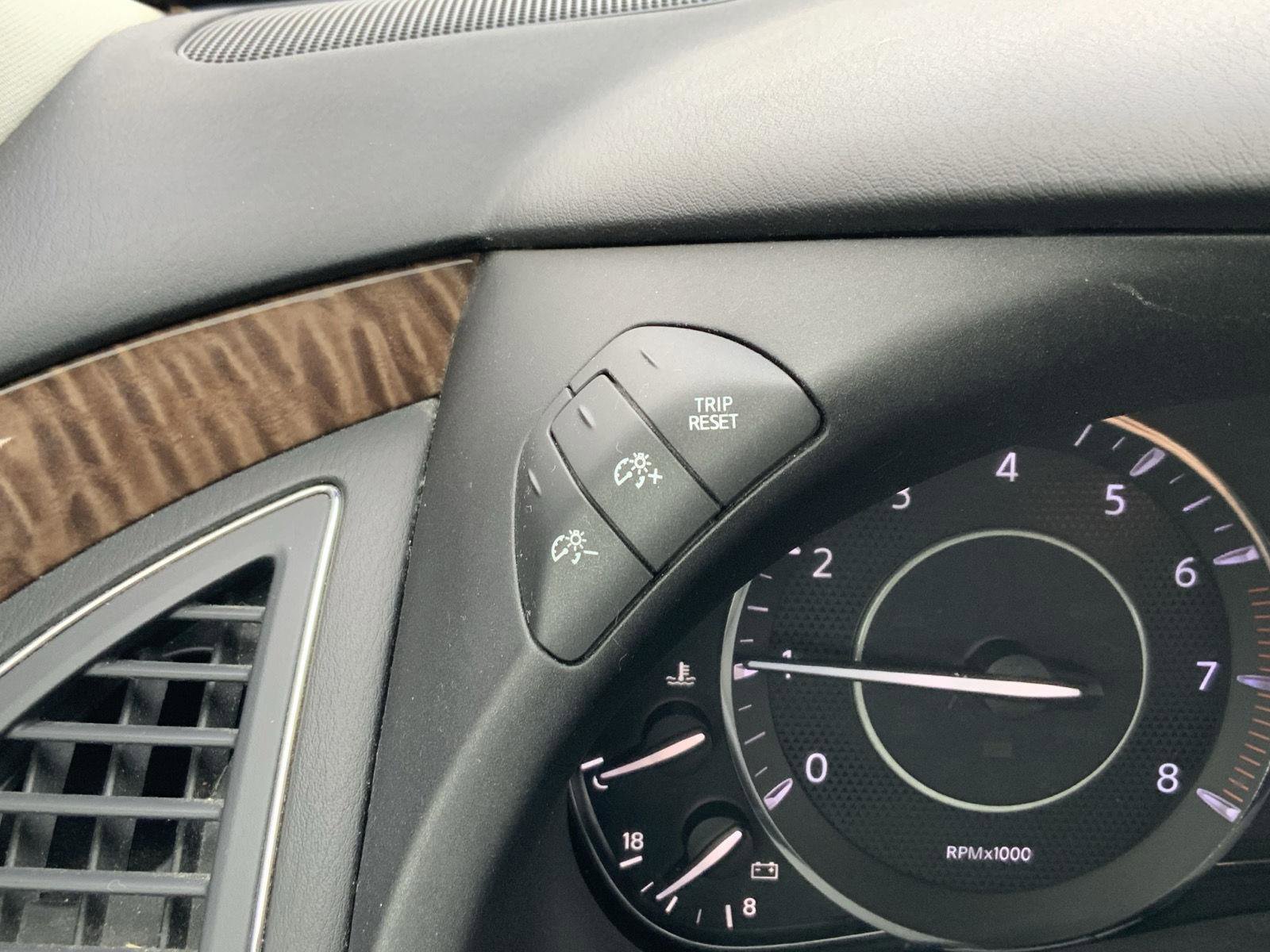 Used 2019 Nissan Armada SL w/ Premium Package image 32