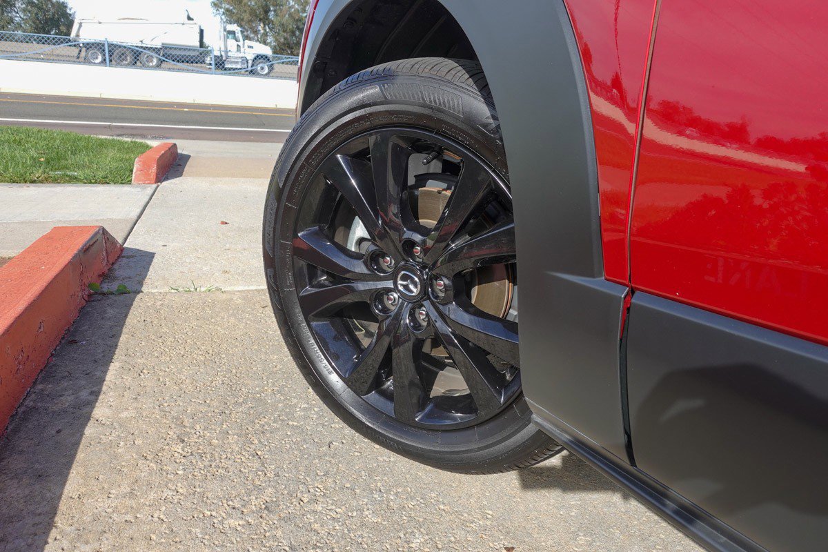 Certified 2025 MAZDA CX-30 AWD 2.5 S w/ Select Sport Pkg image 8