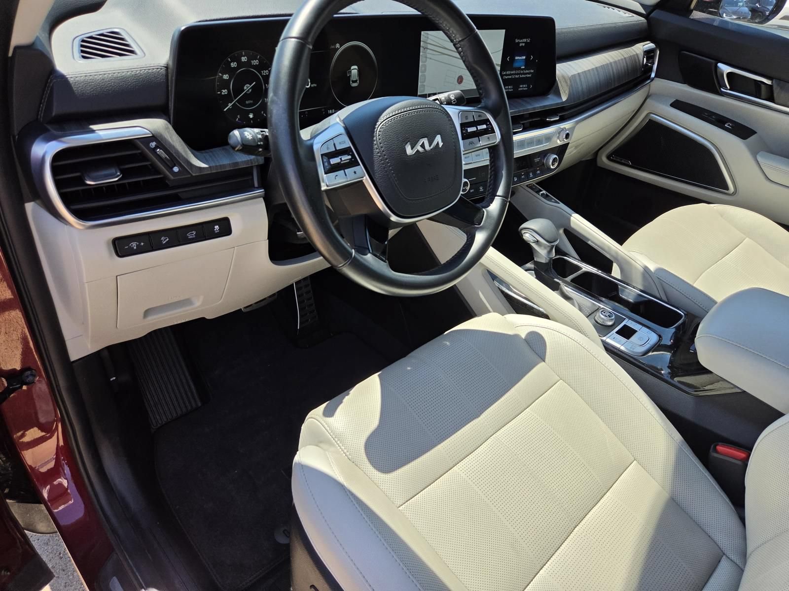 Used 2023 Kia Telluride SX FWD image 22