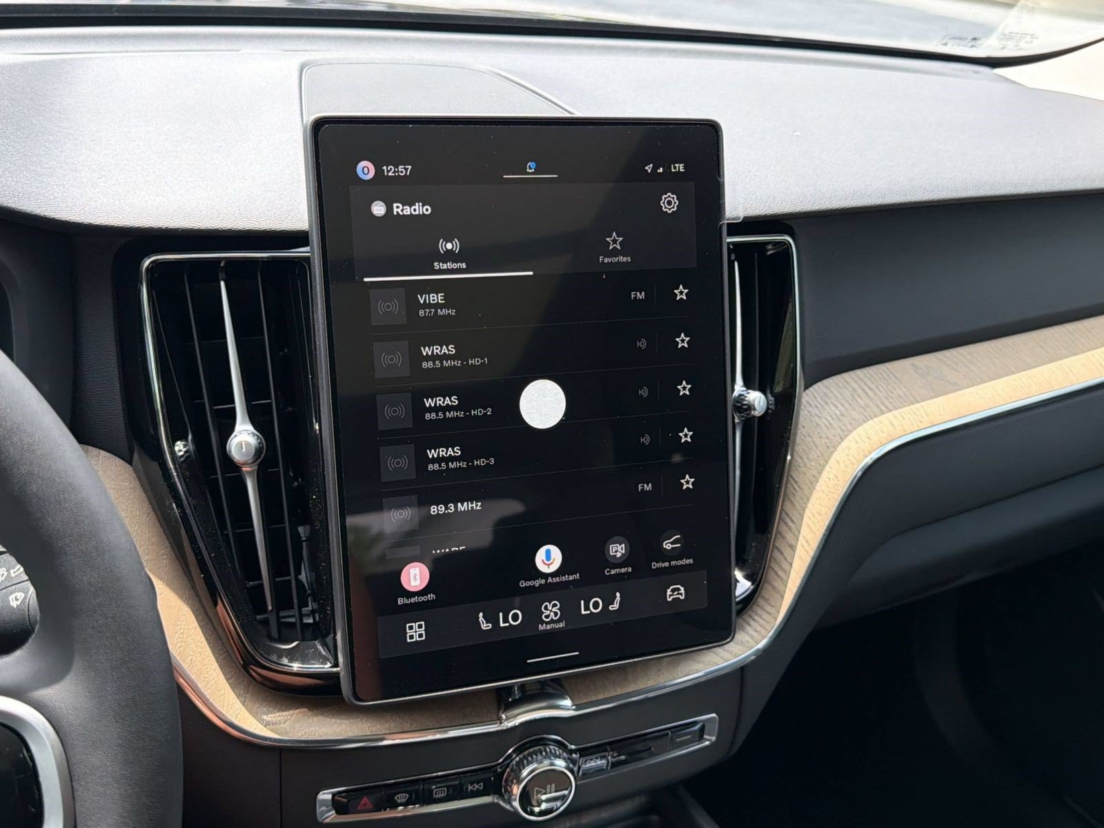 New 2026 Volvo XC60 B5 Plus AWD/4WD image 22