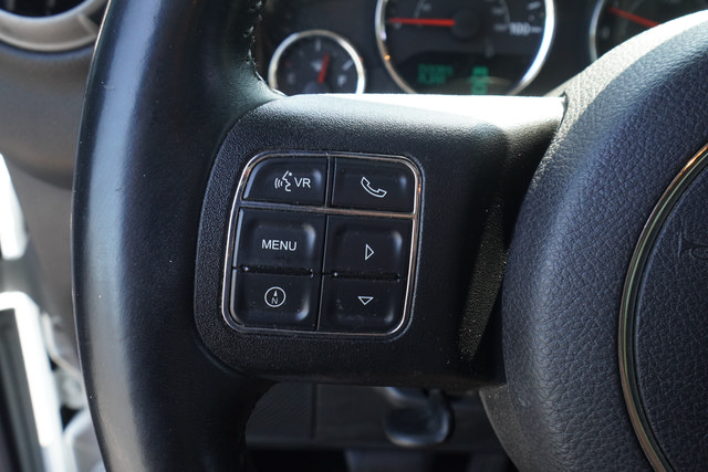 Used 2015 Jeep Wrangler Sport AWD/4WD image 13