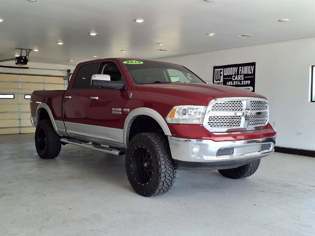 Used 2013 RAM 1500 Laramie w/ Convenience Group AWD/4WD image 16