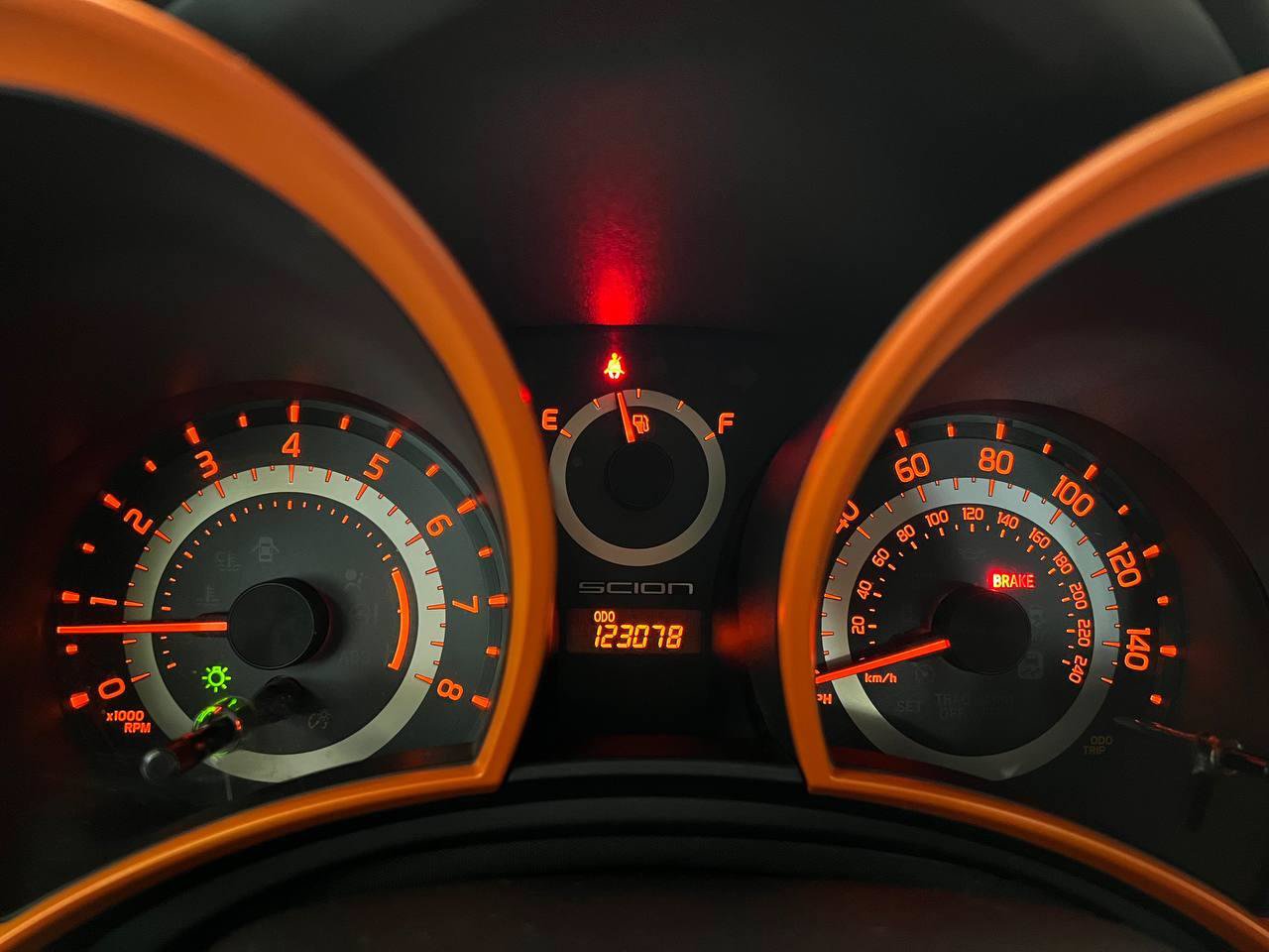 Used 2015 Scion tC FWD image 14