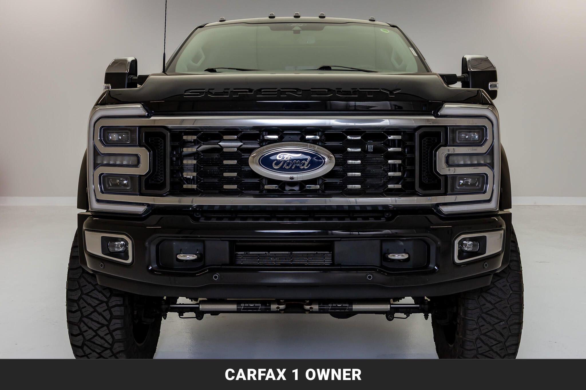 Used 2024 Ford F450 Limited w/ FX4 Off-Road Package AWD/4WD image 3