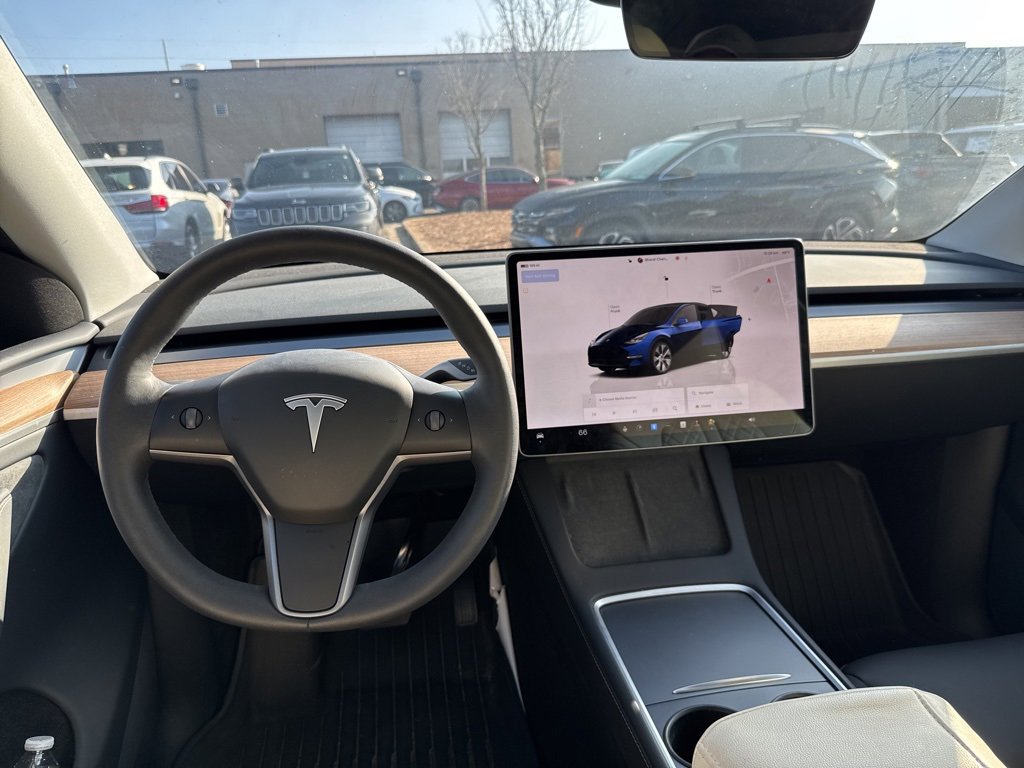 Used 2024 Tesla Model Y Long Range image 8