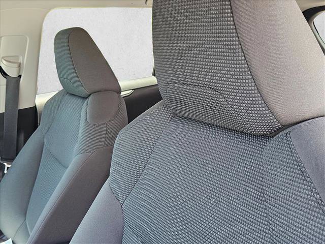 Used 2022 Toyota RAV4 LE FWD image 13