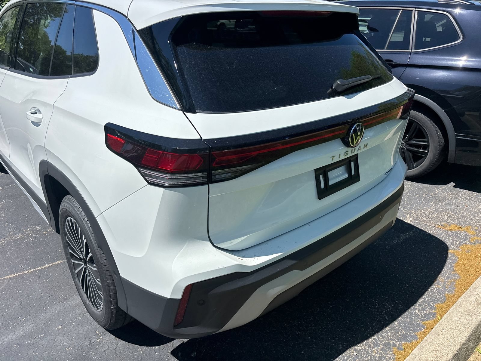 New 2026 Volkswagen Tiguan S AWD/4WD image 10