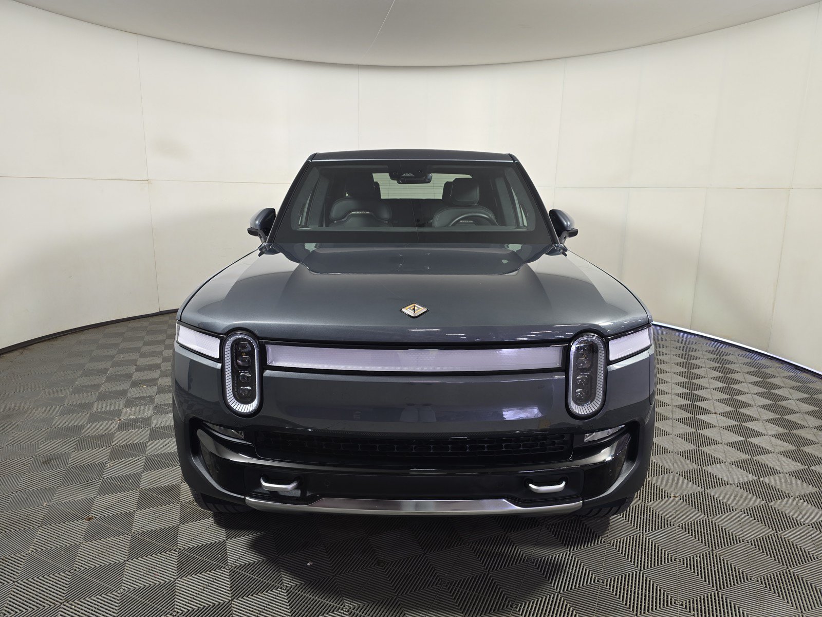 Used 2023 Rivian R1T Adventure AWD/4WD image 8