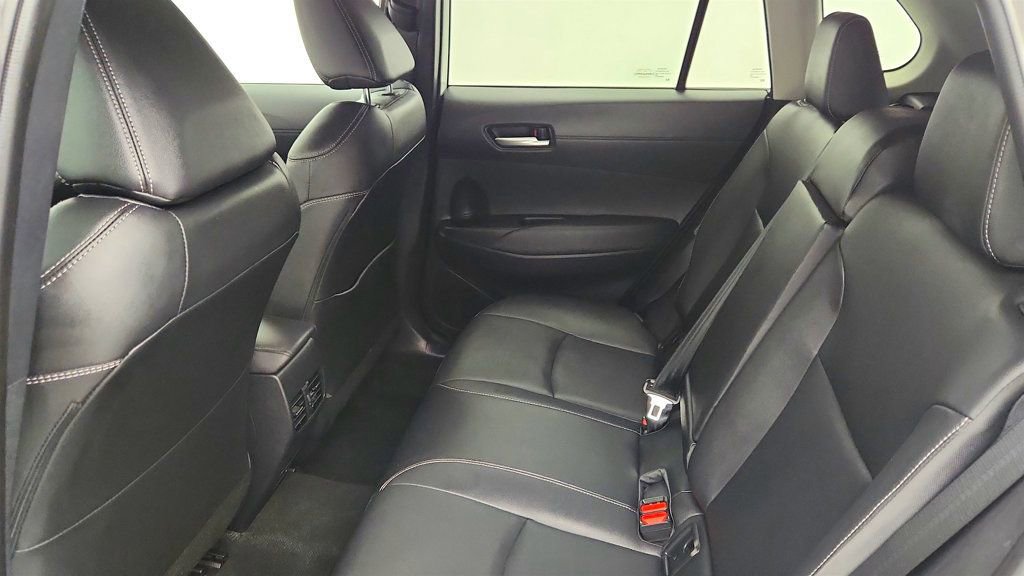 Used 2024 Toyota Corolla Cross XLE w/ Convenience Package image 21