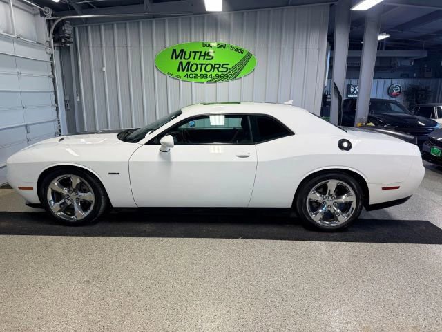 Used 2017 Dodge Challenger R/T w/ Driver Convenience Group image 5