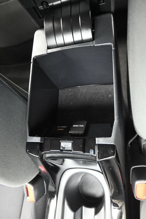 Used 2021 Toyota Corolla LE w/ Carpet Mat Package (TMS) FWD image 22