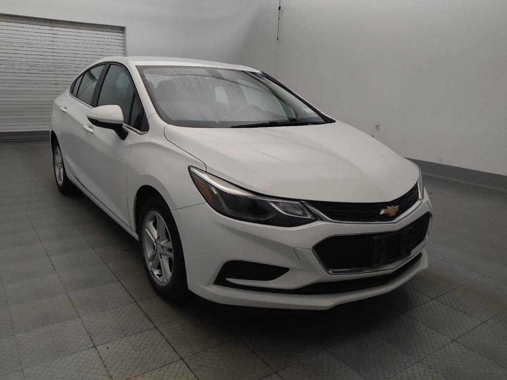 Used 2017 Chevrolet Cruze LT FWD image 13