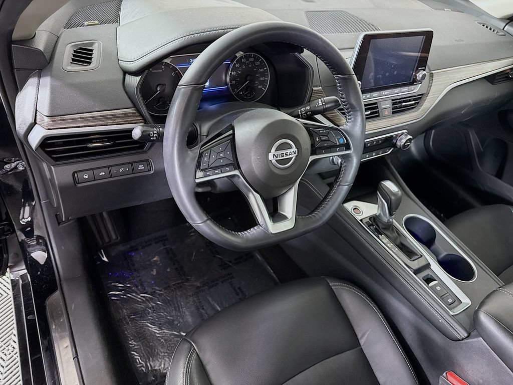Certified 2019 Nissan Altima 2.0 Platinum FWD image 20