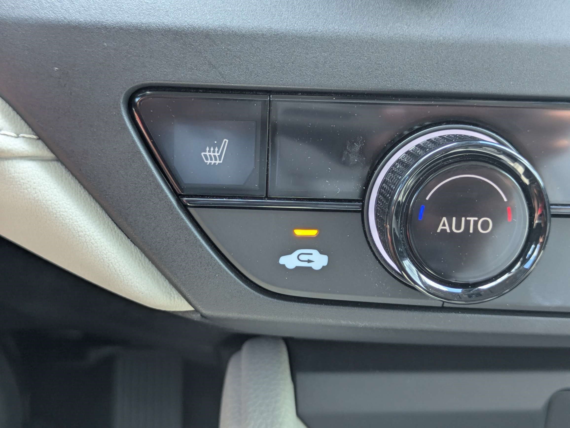 Certified 2024 Honda Accord EX image 28