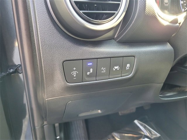 Used 2020 Hyundai Kona Ultimate image 11