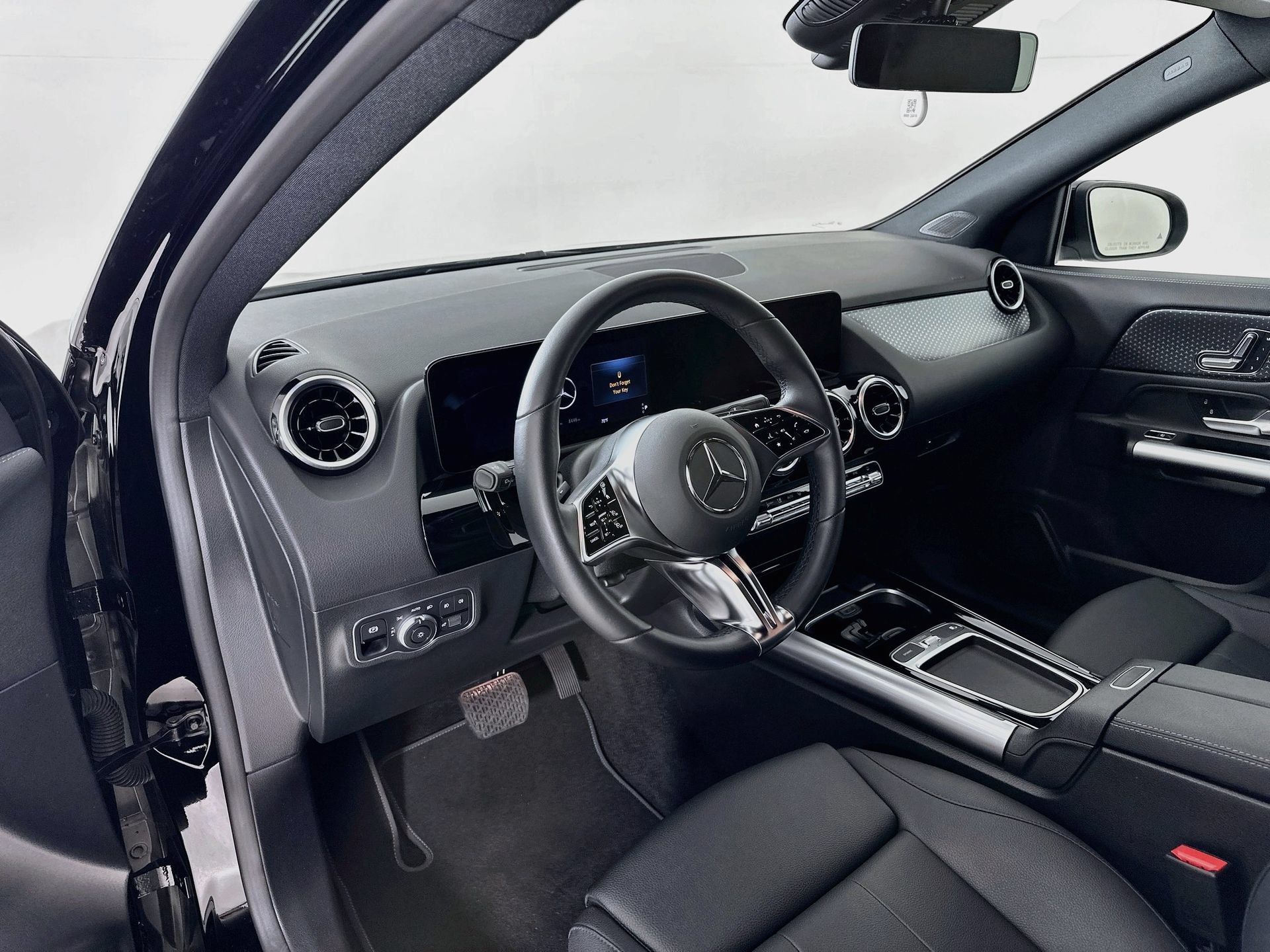 Certified 2025 Mercedes-Benz GLA 250 image 10