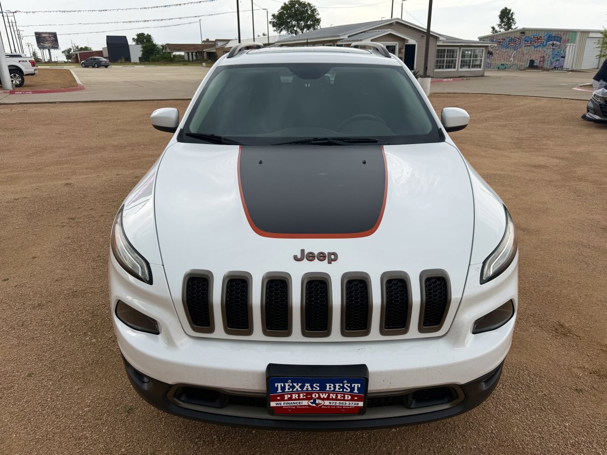 Used 2016 Jeep Cherokee 75th Anniversary FWD image 3
