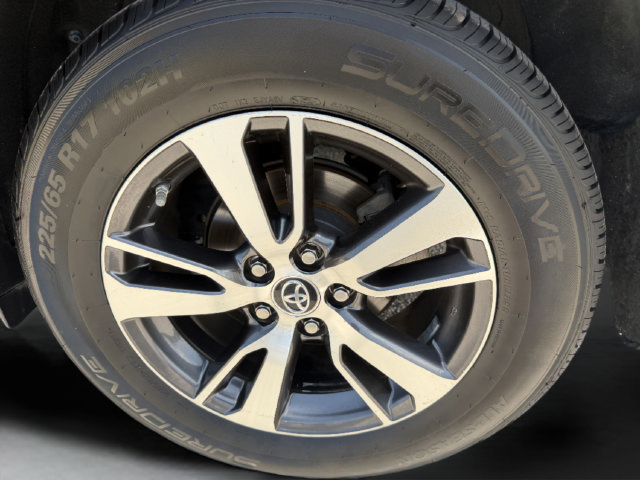 Used 2018 Toyota RAV4 XLE FWD image 34