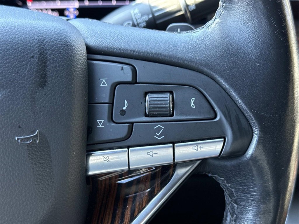 Used 2022 Cadillac Escalade Luxury image 25