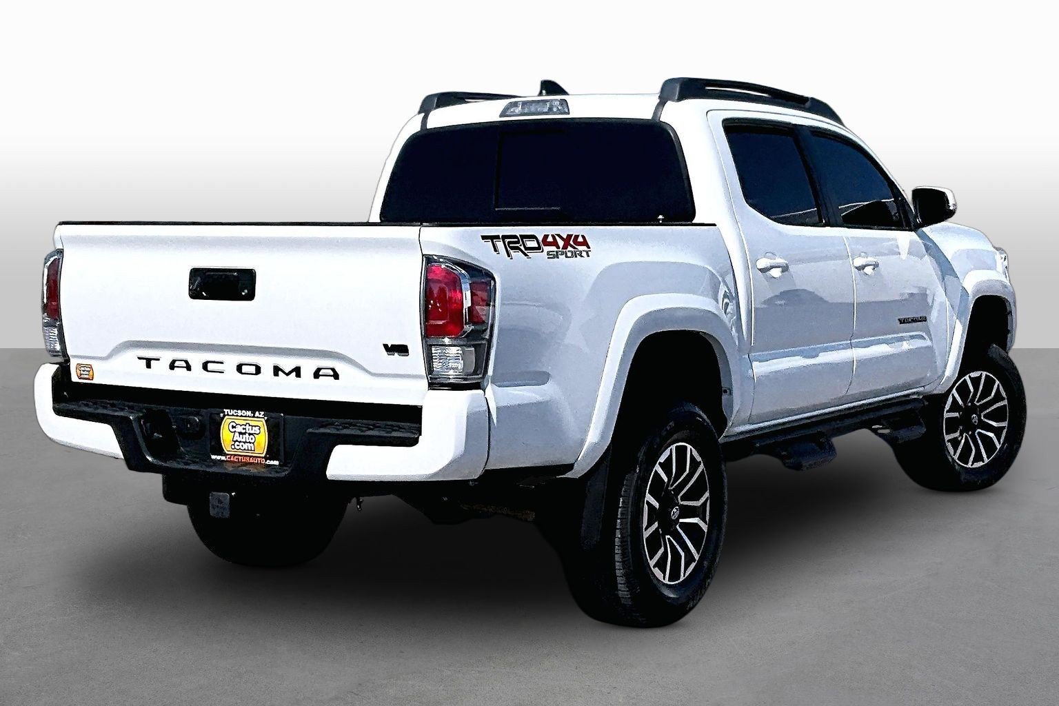 Used 2023 Toyota Tacoma TRD Sport AWD/4WD image 2