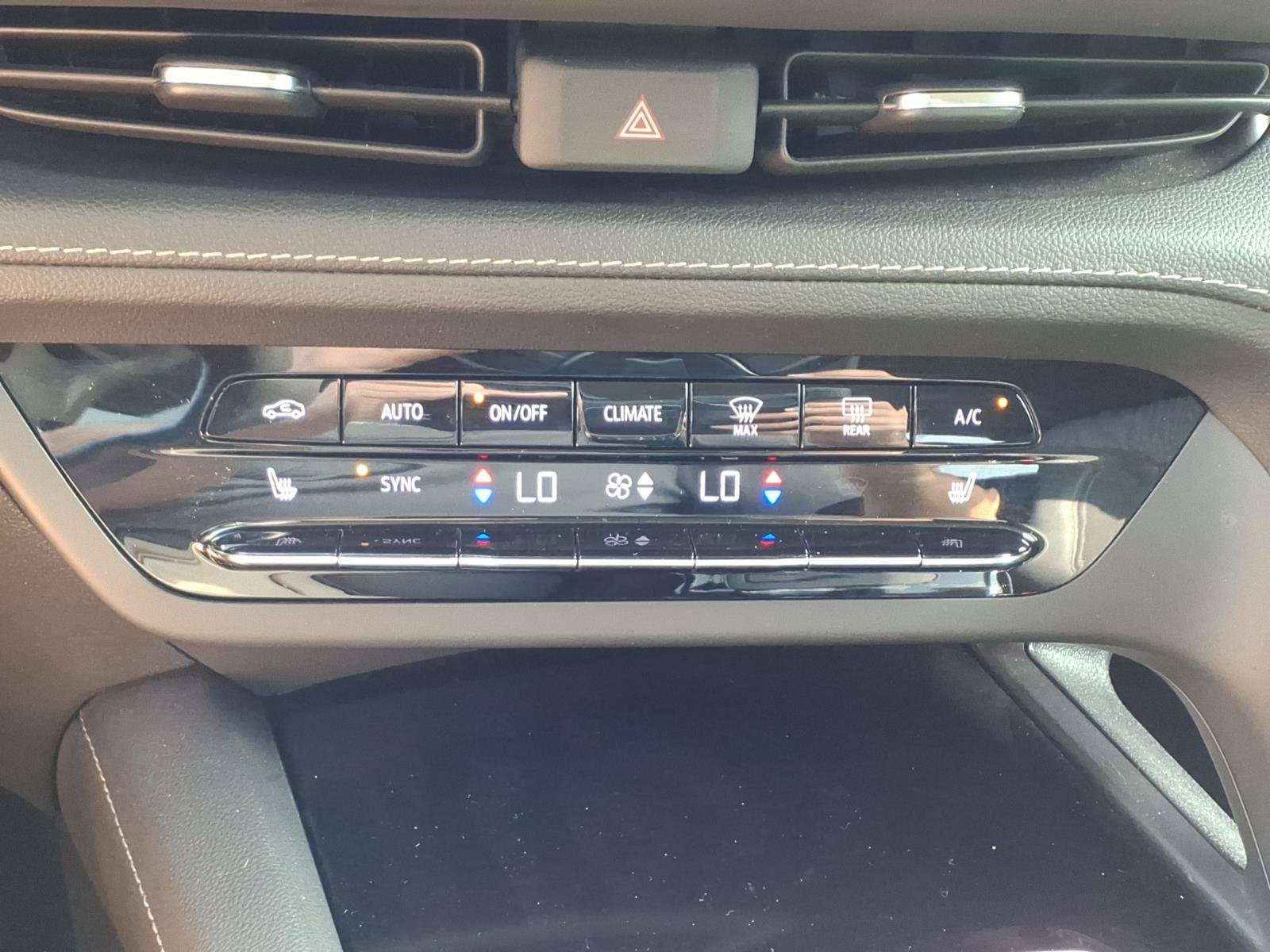 Used 2023 Buick Envision Preferred AWD/4WD image 14