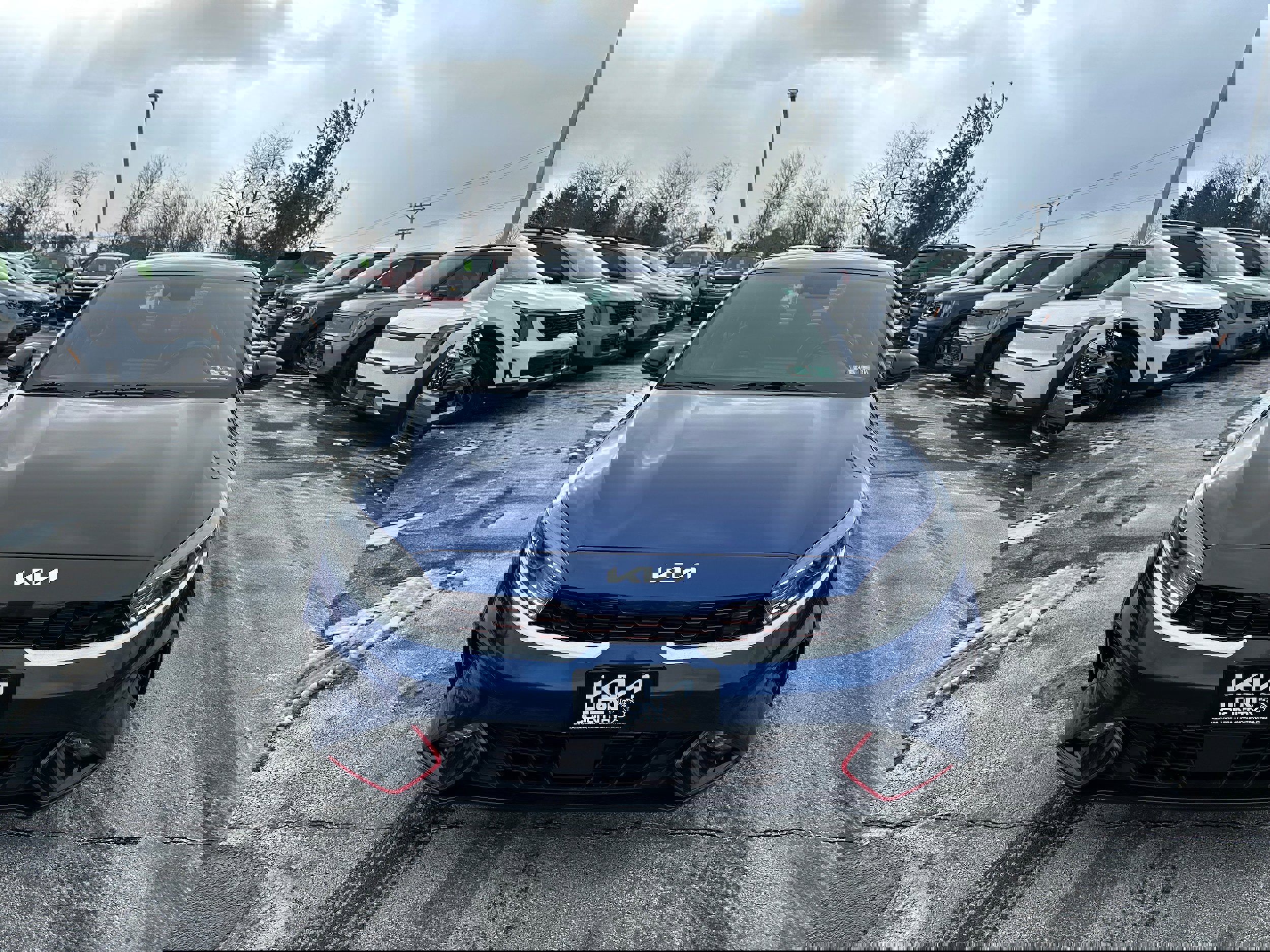 Used 2024 Kia Forte GT-Line w/ GT-Line Premium Package image 2