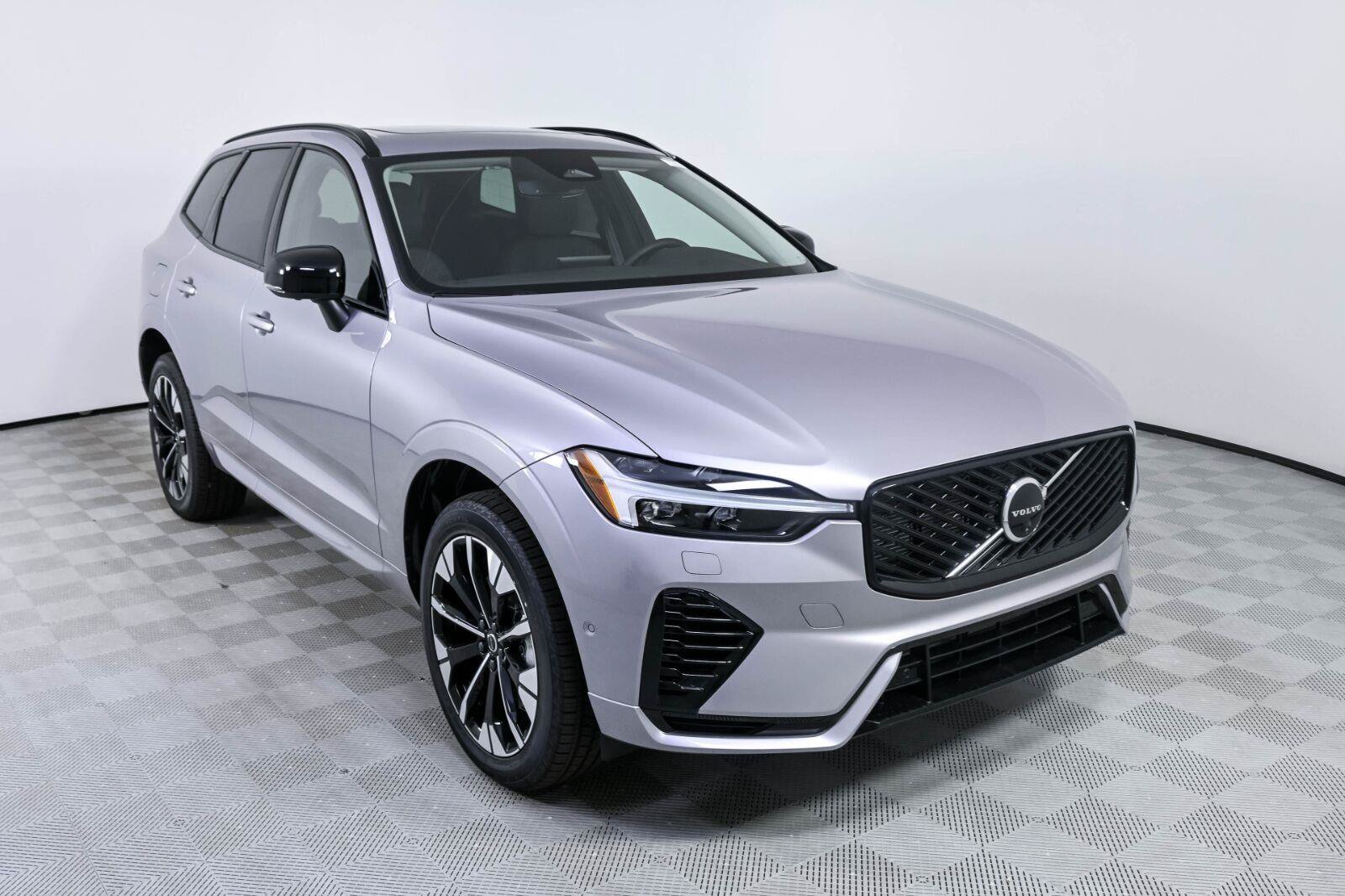 New 2026 Volvo XC60 T8 Plus w/ Climate Package AWD/4WD image 25