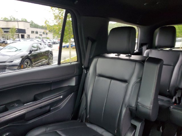 Used 2021 Ford Expedition XLT RWD image 10