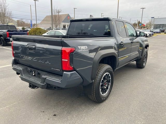Certified 2024 Toyota Tacoma TRD Off-Road AWD/4WD image 9