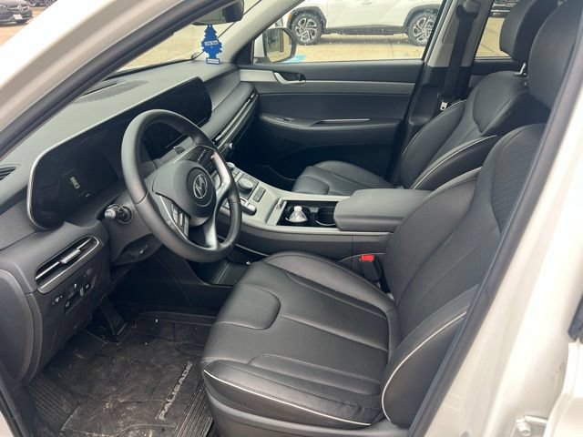 Used 2025 Hyundai Palisade XRT FWD image 2