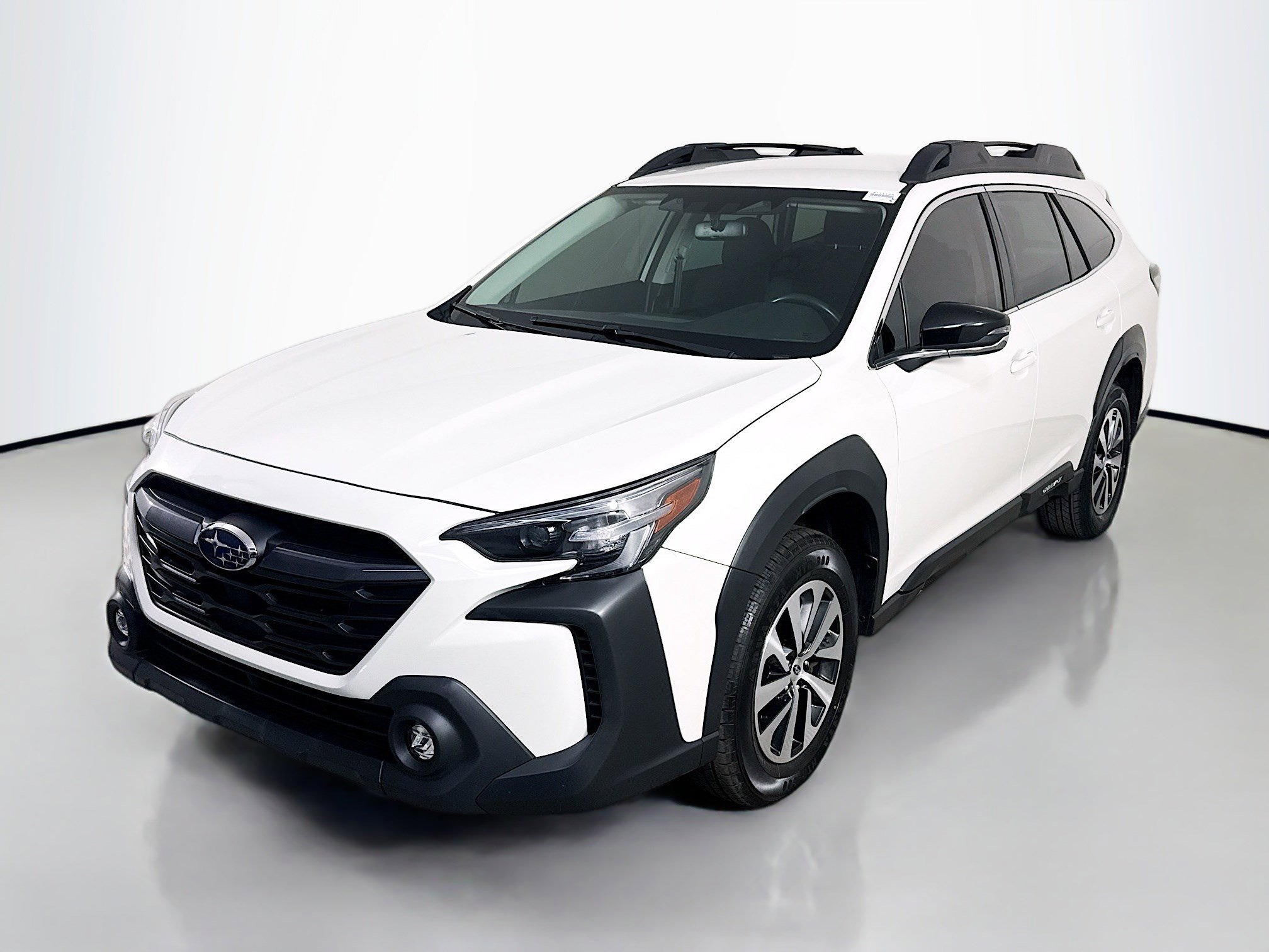 Used 2023 Subaru Outback Premium image 4