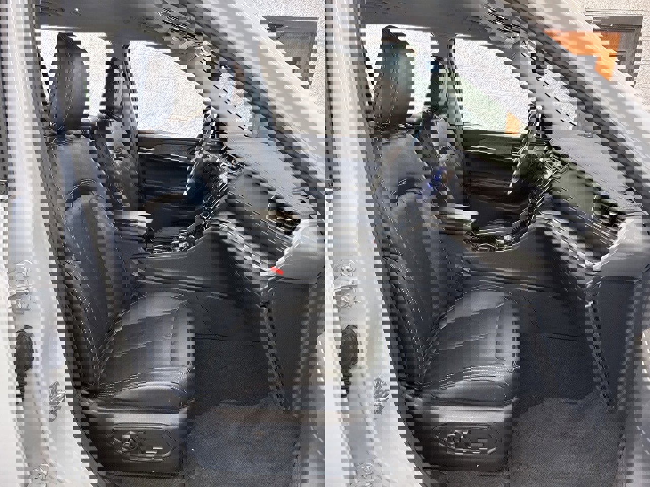 Used 2023 Jeep Grand Cherokee L Limited w/ Black Appearance Package image 53