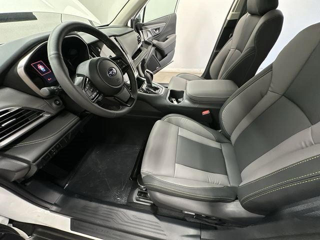 Used 2025 Subaru Outback Onyx Edition XT image 16