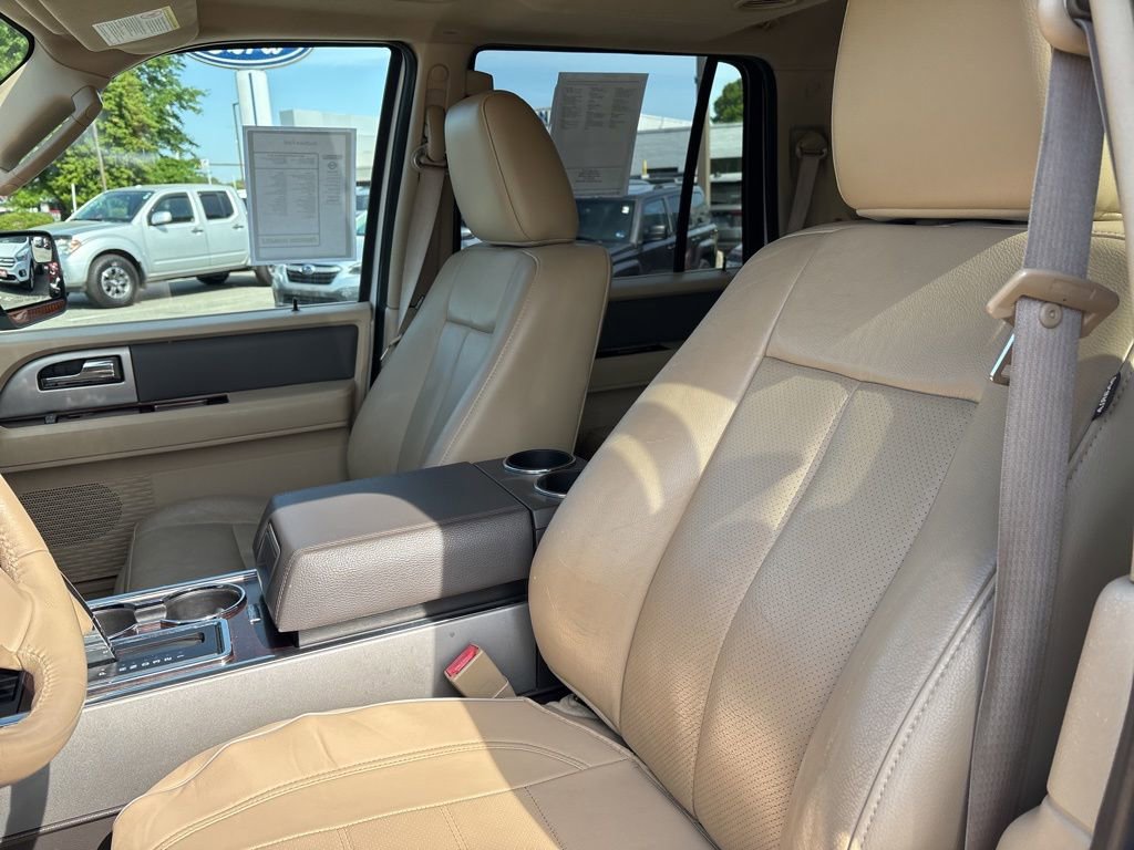 Used 2014 Ford Expedition XLT w/ Equipment Group 202A RWD image 12