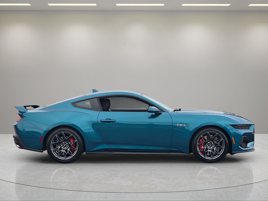 New 2026 Ford Mustang GT Premium w/ GT Performance Package RWD image 8