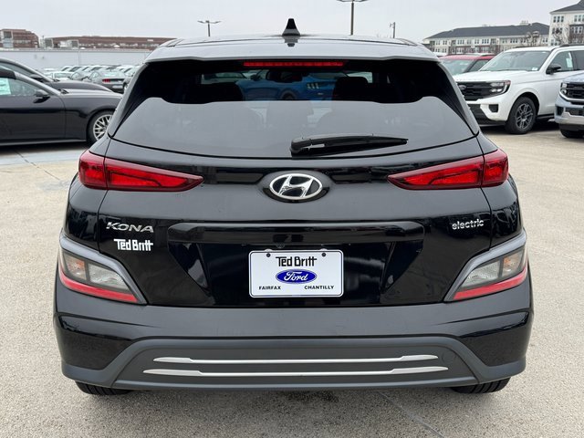 Used 2023 Hyundai Kona SE image 9