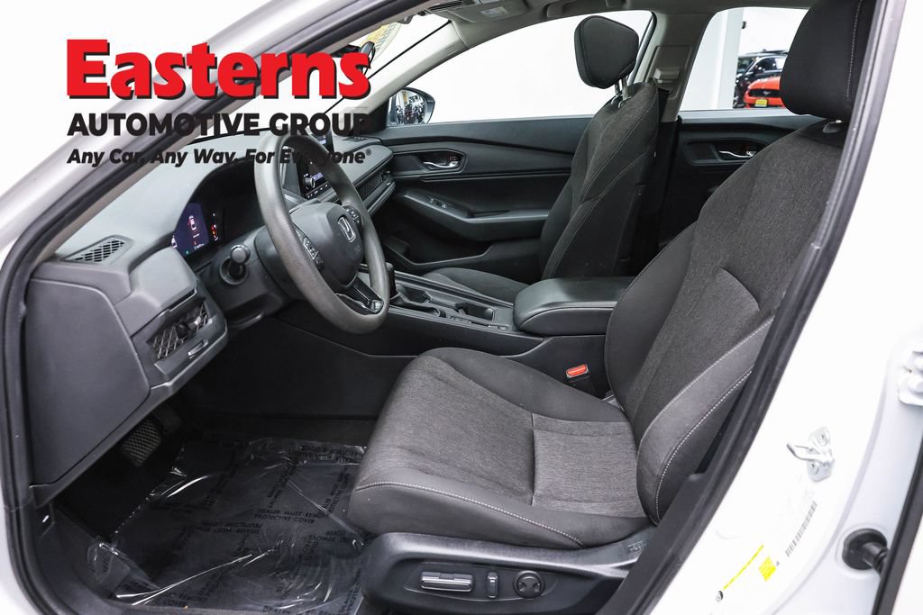 Used 2023 Honda Accord EX image 14