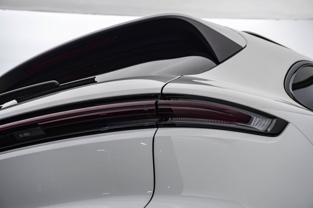 New 2026 Porsche Cayenne AWD/4WD image 12