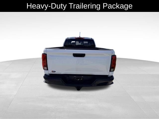 Used 2025 Chevrolet Colorado W/T w/ Advanced Trailering Package AWD/4WD image 6