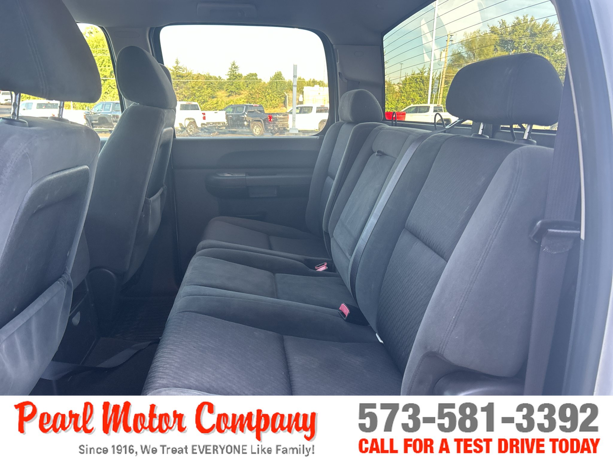 Used 2009 GMC Sierra 2500 SLE w/ Convenience Package AWD/4WD image 19