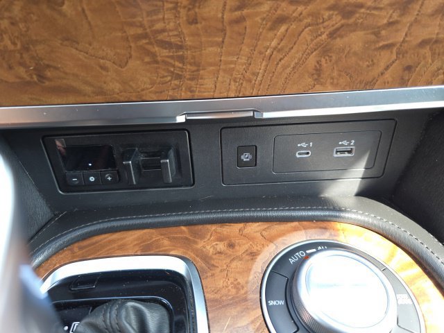 Used 2023 Nissan Armada SL w/ Captain's Chairs Package AWD/4WD image 26