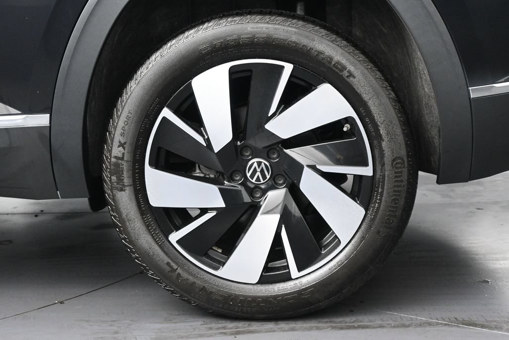 Used 2024 Volkswagen Atlas Cross Sport SEL AWD/4WD image 36