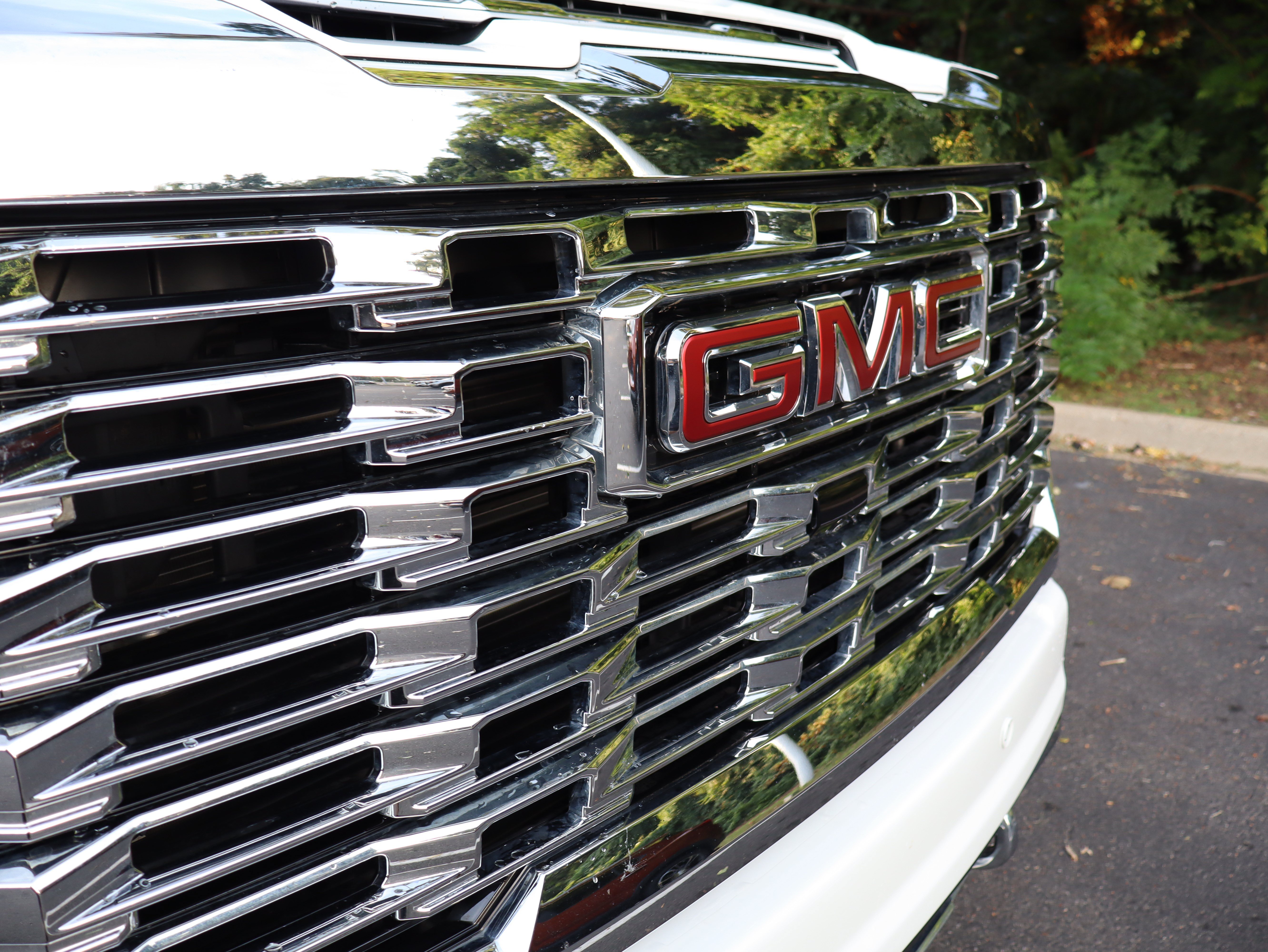 Used 2025 GMC Sierra 2500 Denali w/ Denali Reserve Package AWD/4WD image 17