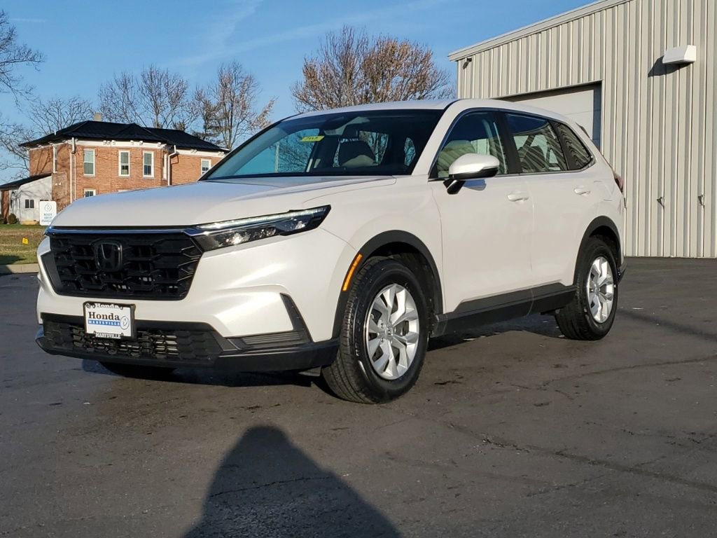 Used 2023 Honda CR-V LX image 3