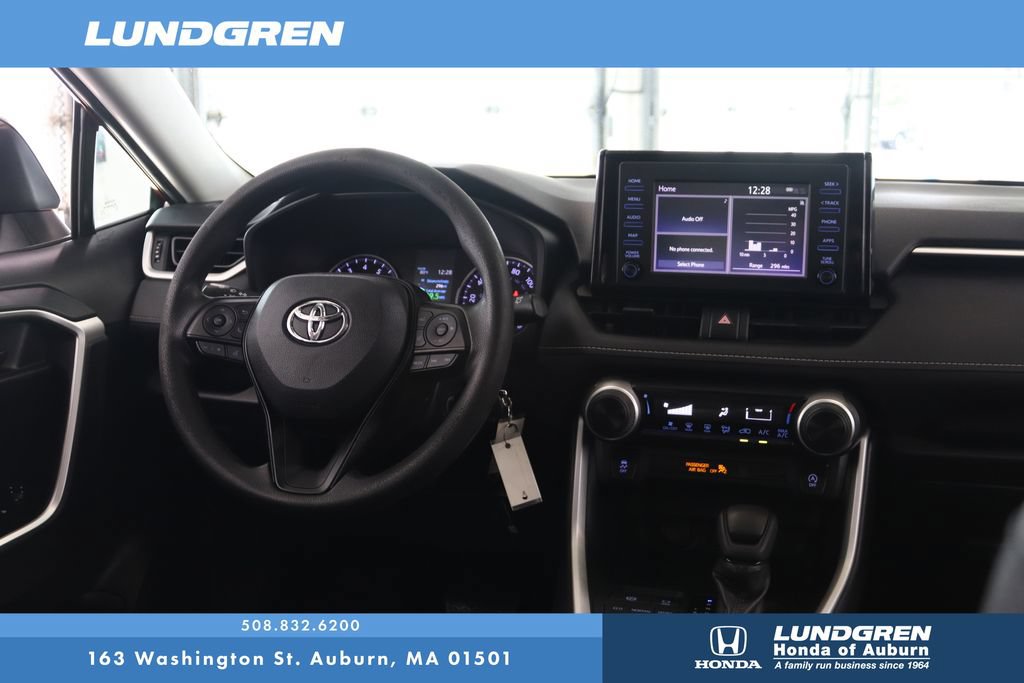Used 2019 Toyota RAV4 LE w/ All Weather Liner Package AWD/4WD image 4
