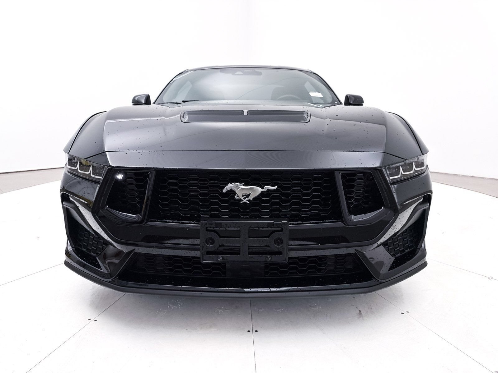 Used 2024 Ford Mustang GT Premium RWD image 2