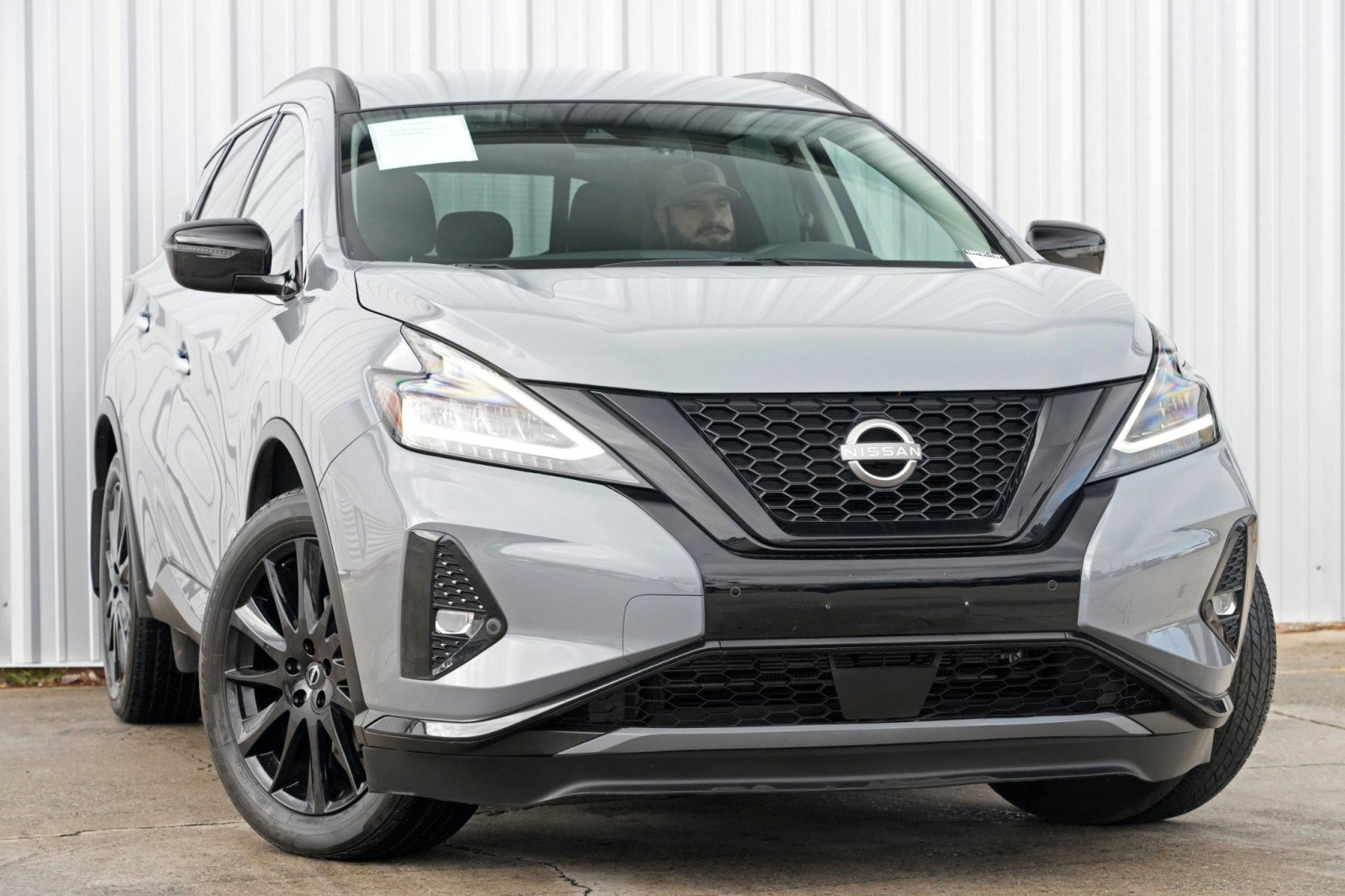 Used 2024 Nissan Murano SV w/ SV Midnight Edition Package image 2