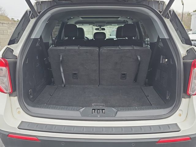 Used 2022 Ford Explorer XLT w/ Equipment Group 202A image 13