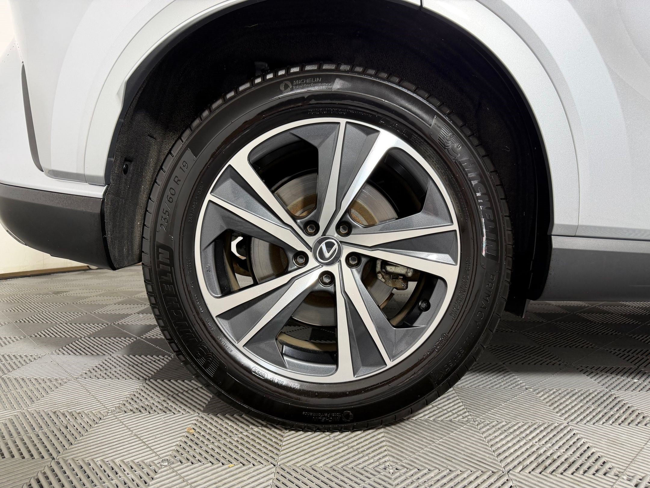 Used 2023 Lexus RX 350 Premium w/ Accessory Package AWD/4WD image 21